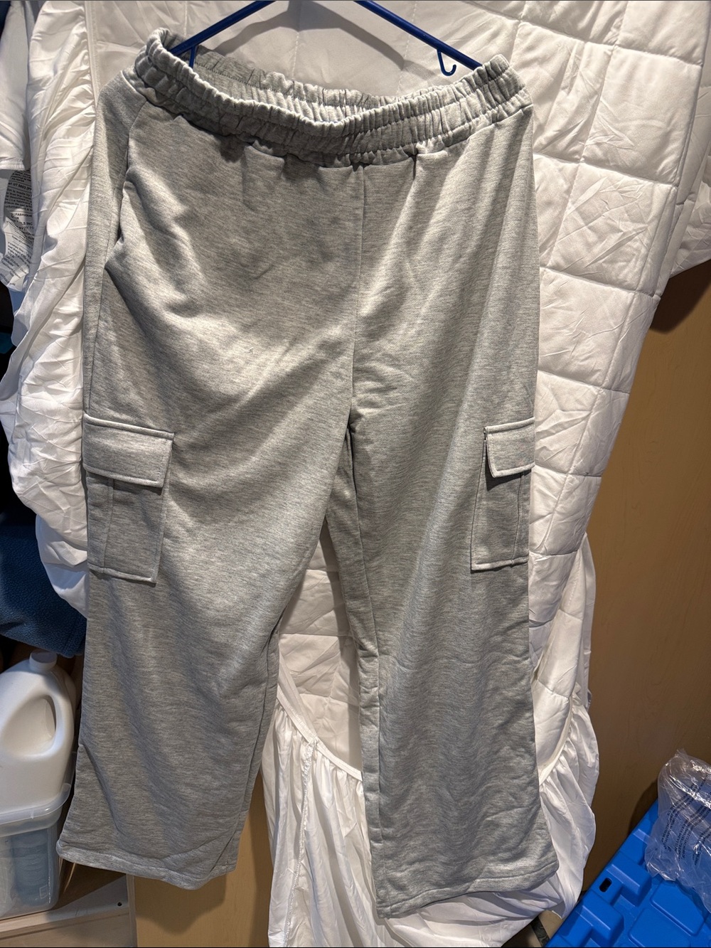 Grey cargo pants xs